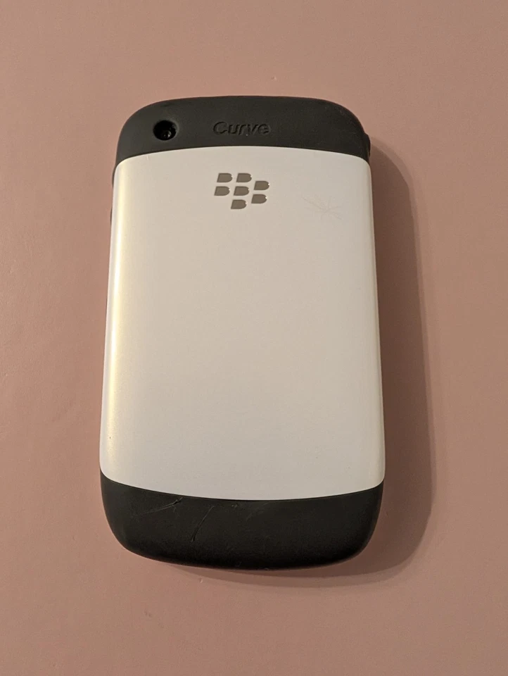 BlackBerry Curve 8520 - Unlocked - White Smartphone WORKING - Image 4 of 4