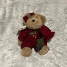 Bear Boyd’s bear t.j. Best dressed Andrea oakley