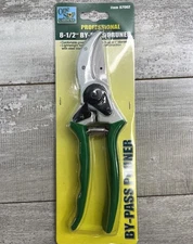One Stop gardens 8 1/2 Professional by pass hand pruner