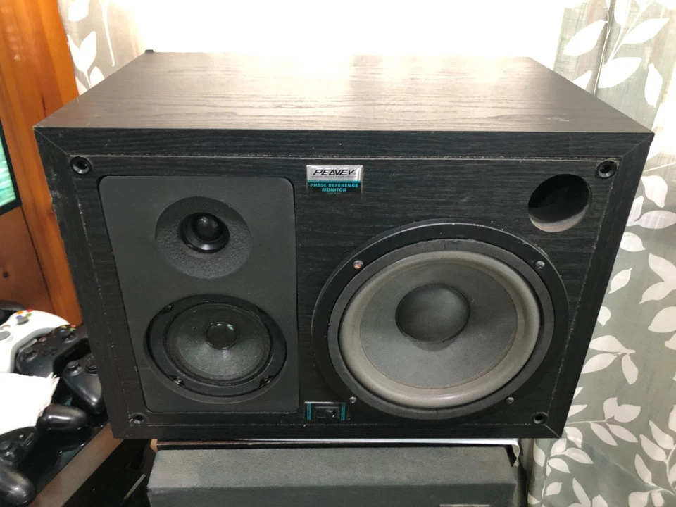 Par de monitores de estudio Peavey PRM 308S de colección raros, buen estado Foto 2 de 4