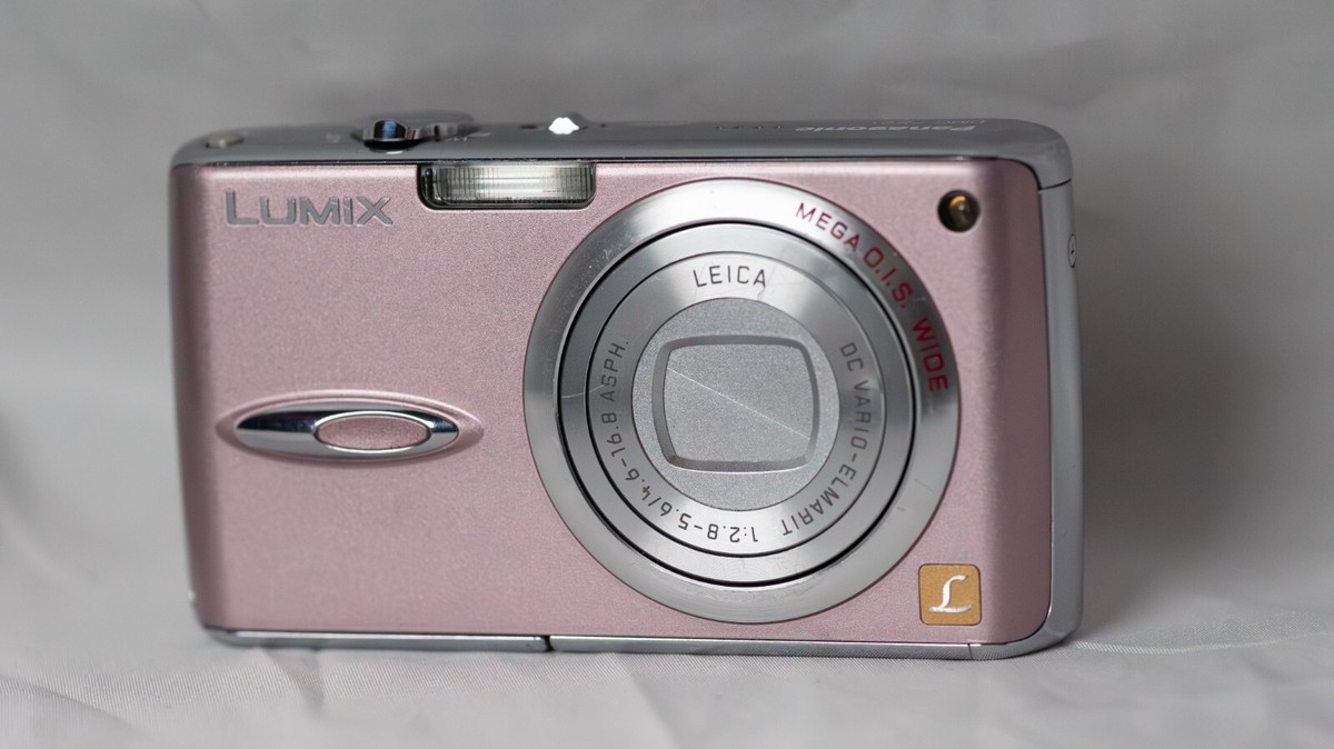 Panasonic LUMIX DMC-FX60 スイートピンク 概要 デジタルカメラ DMC-FX60 | LUMIX（ルミックス） ミラー