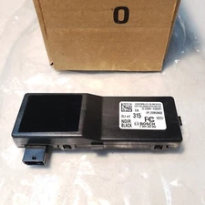 Remote Control Door Lock Receiver - OEM GM 22853652