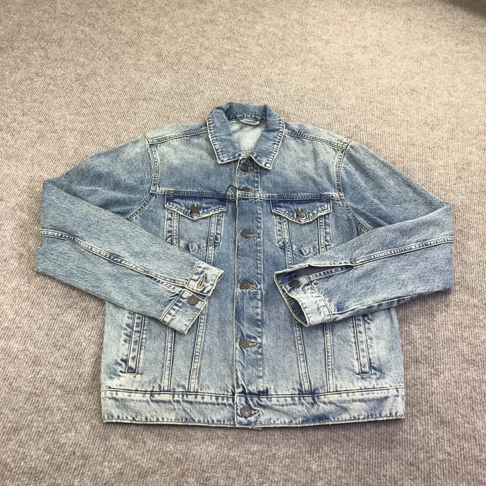 Lucky Brand Jacket Mens Medium Blue Denim Trucker Button Front Norman Wash Faded
Opens in a new wind