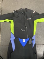 Mares ,sea quest bottoms,Size xxl Wetsuit whit extra gear