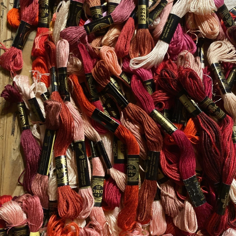 DMC Thread Floss 90+ Skeins Different Colors Reds/Pinks/+ Some Orange - Image 3 of 4