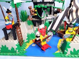 Lego 6278 Enchanted Island - Pirates Islanders- 100% complete- 1994 -please read