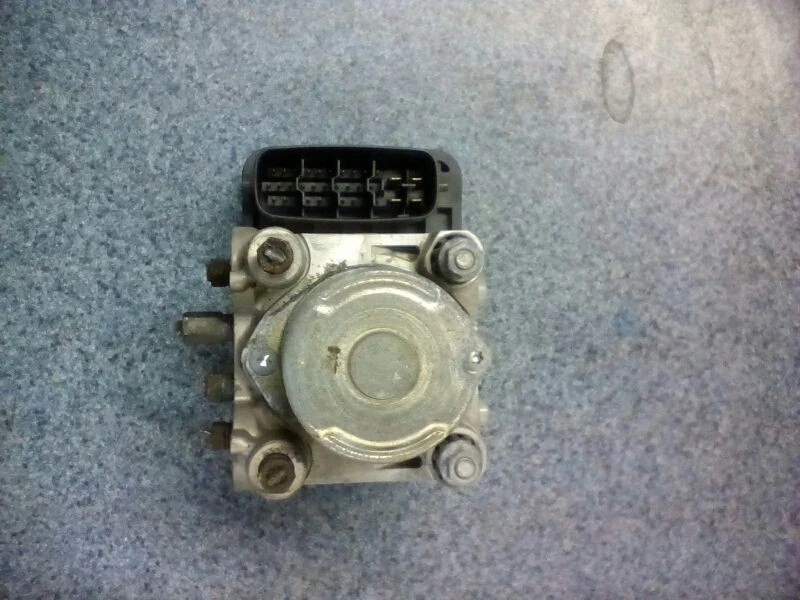 PIEZA FRENO ANTIBLOQUEO ACTUADOR Y BOMBA SE ADAPTA 05-10 SCION TC 109030 Foto 3 de 4