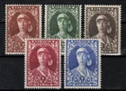 BELGIE: COB 326 + 328/331  POSTFRIS ** MNH ==  ZIE SCAN.