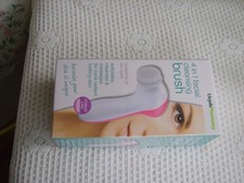 Lloyds Pharamcy 4 in 1 facial cleaning brush storage case included