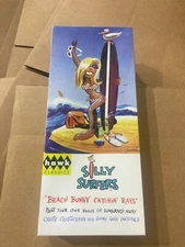 Hawk Classics No. 16012 Silly Surfers Beach Bunny Catchin' Model Kit SEALED
