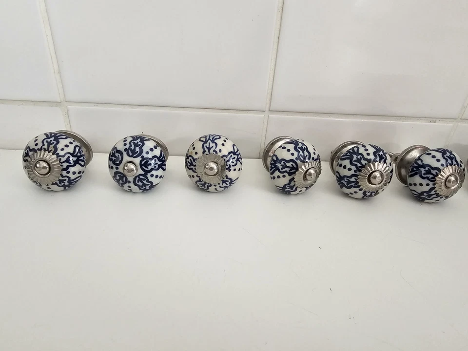 Collection Vintage Porcelain  Door Knobs  - Image 4 of 4