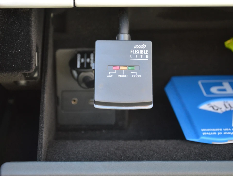 Historische Auto KFZ Leselampe Leuchte Zigarettenanzünder Schwanenhals Art. 754 - Bild 3 von 4