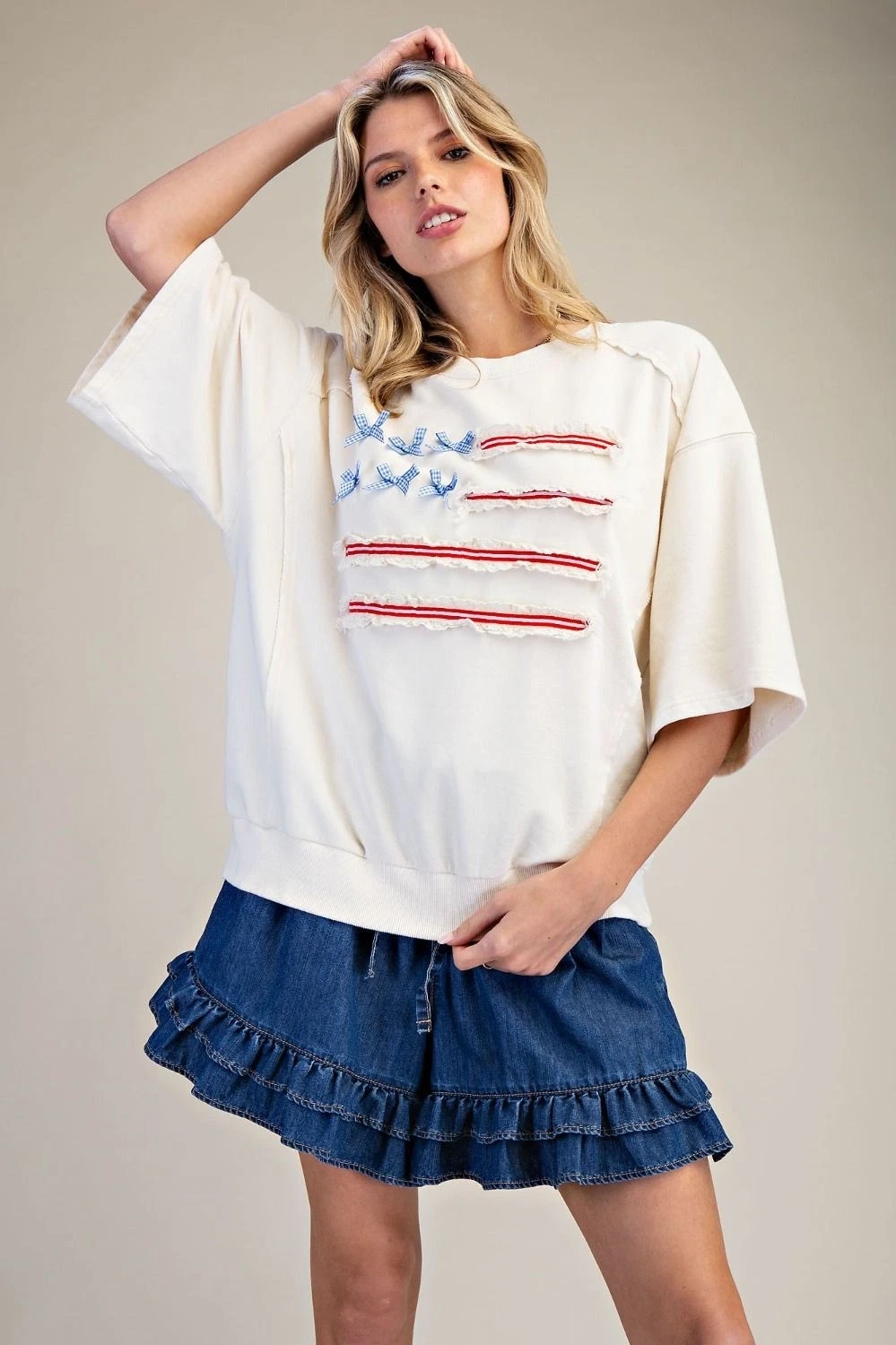 Easel Women's Oversized American Flag Bows and Lace Washed Top in Cream
