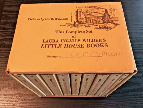 LAURA INGALLS WILDER'S LITTLE HOUSE COMPLETE SET OF BOOKS 1971 RARE!!! - Picture 3 of 11