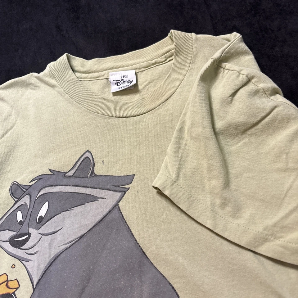 Camiseta De Colección Pocahontas Meeko Mapache Sin Fondo Pit Puntada Única Pequeña 18x22 Foto 2 de 3