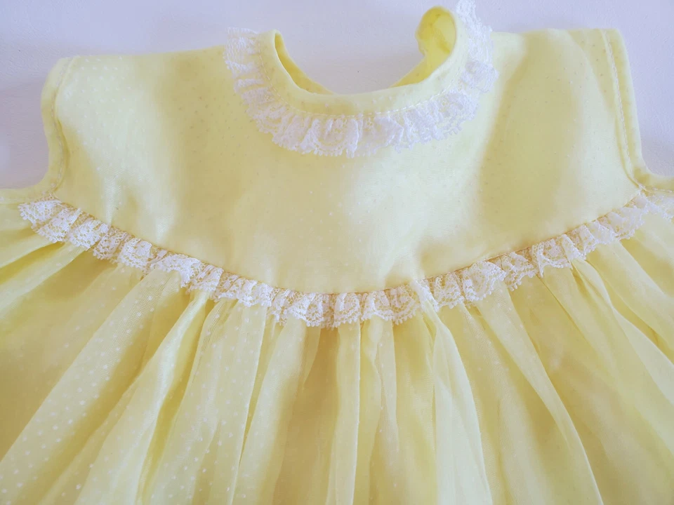 VTG 70s YELLOW FLOCKED SWISS DOT SLEEVELESS DRESS SZ 18-24 MO Easter Spring LACE - Image 2 of 4