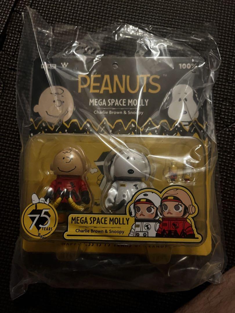 MEGA SPACE MOLLY 100% チャーリー・ブラウン & スヌーピー MEGA SPACE MOLLY 100% CHARLIE BROWN & SNOOPY Strapped into