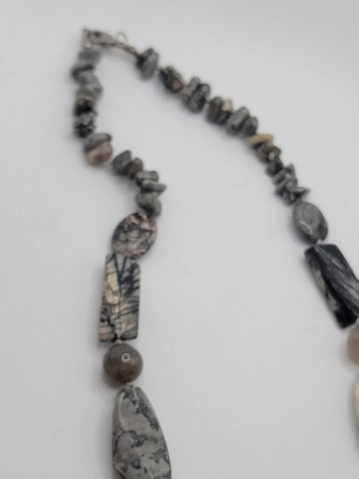 Collar de joyería con cuentas de astillas caídas facetadas de ágata de fuego natural 25 cm Foto 3 de 4