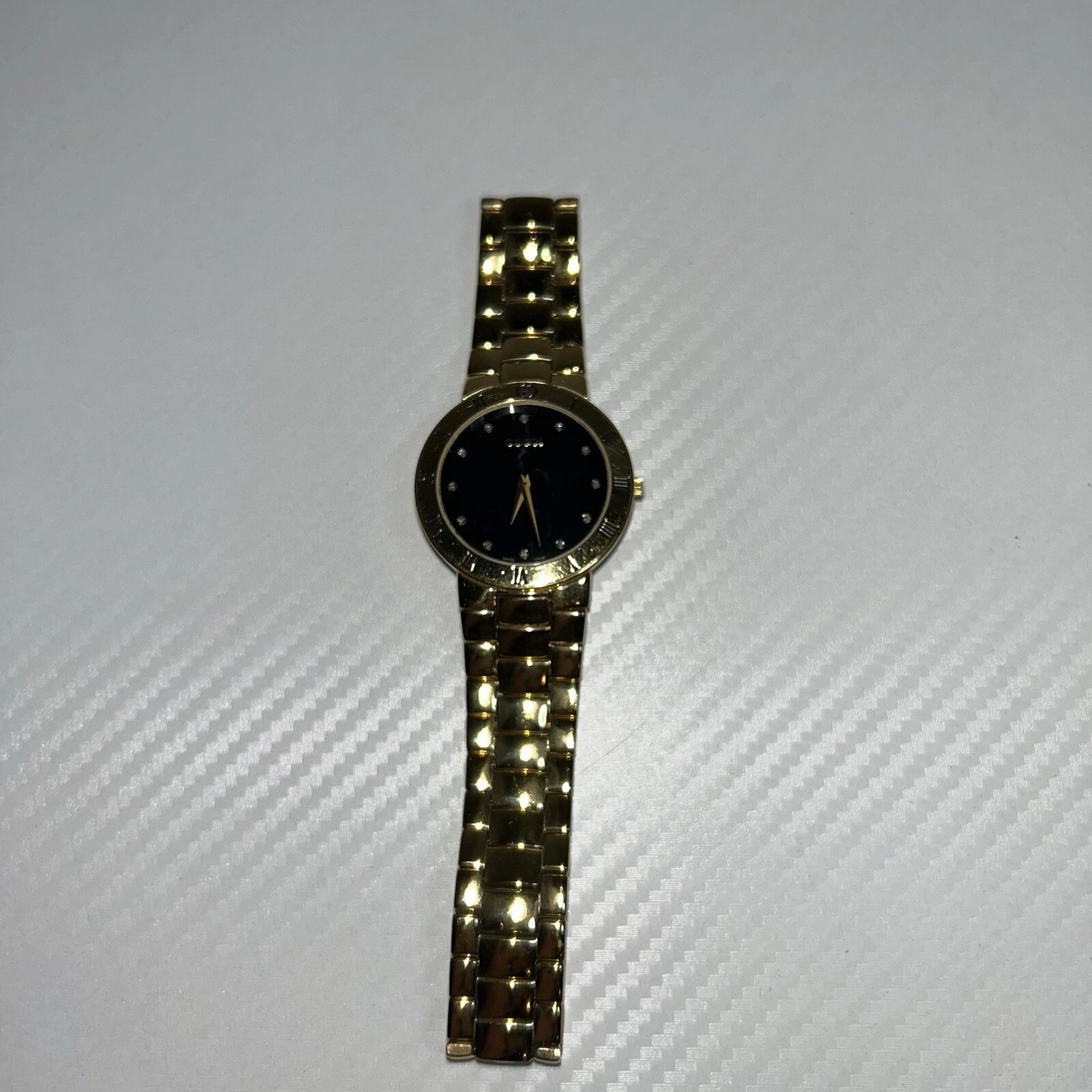 Montre Gucci Plaques Orées avec Diamants 3300.2.M Pile Neuve Besoin