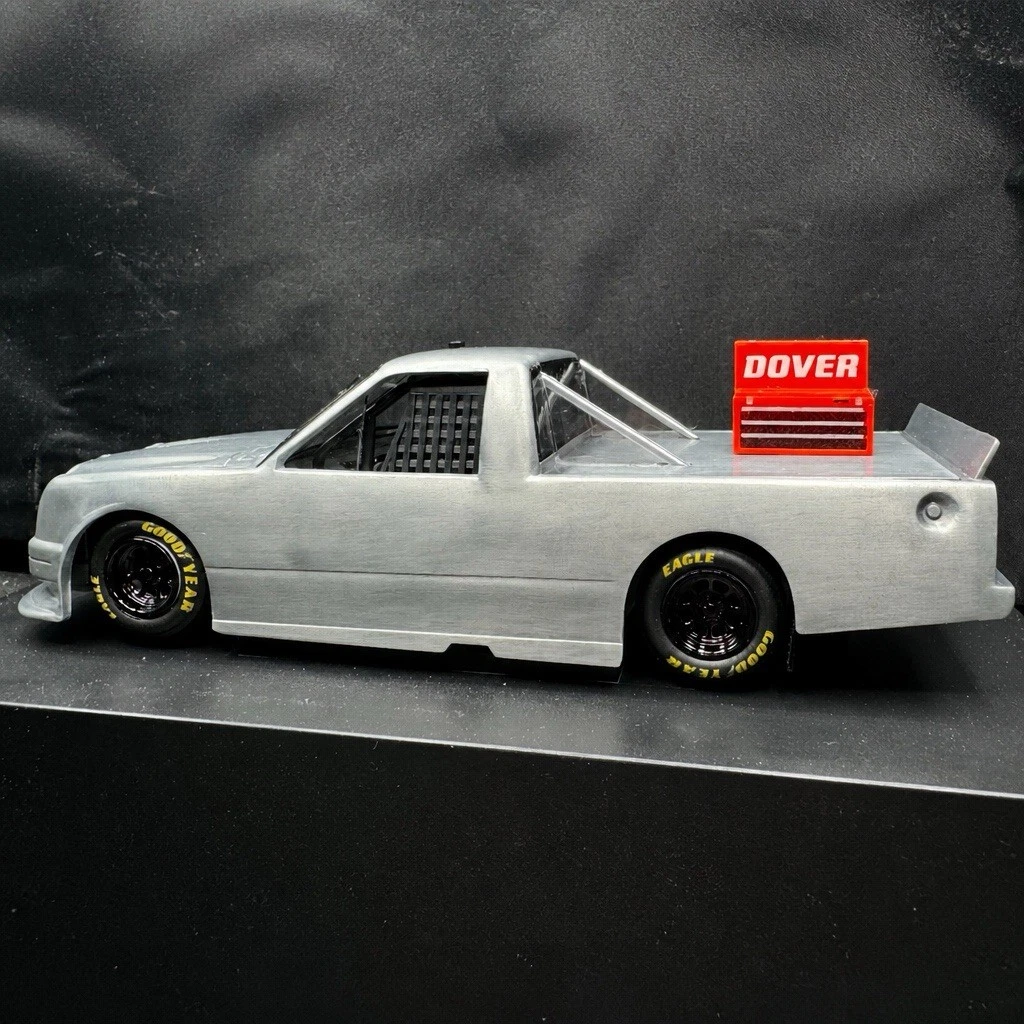 Preços baixos em Kyle Busch NASCAR Diecast Carros de Corrida em