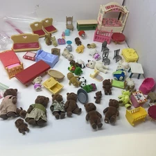 Lot Of Calico Critter & Lil Woodzeez Characters Accessories And PlaySets