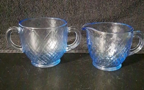 VINTAGE DEPRESSION BLUE DIAMOND PATTERN CREAMER & SUGAR SET