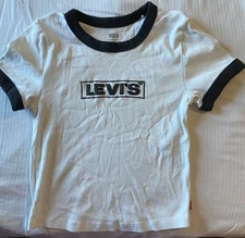 Bundle Of Trendy Graphic Woman’s T-Shirts, Variety Of Brands Size Small or XS