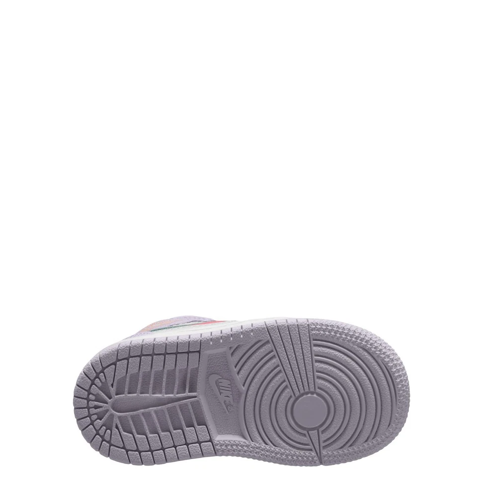 Jordan 1 Mid SE para niños pequeños apenas uva/rosa atómico-blanco (IM4421 500) Foto 4 de 4