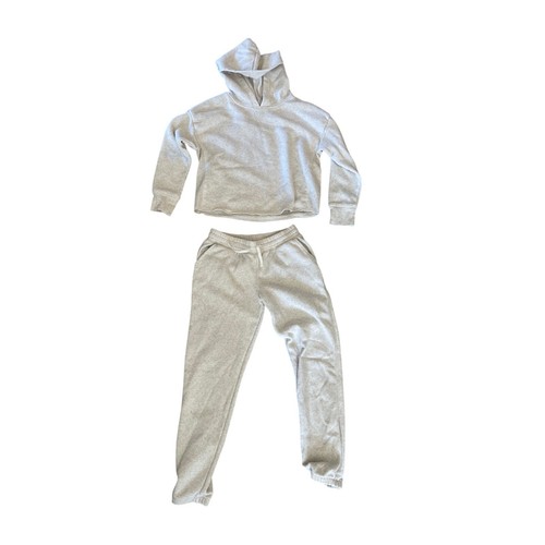 Oshkosh girls sweatsuit set