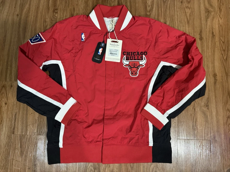 Mitchell & Ness NBA Authentic Jordan Warm-Up Jacket Chicago Bulls 1996-97  48 XL - Image 2 of 4