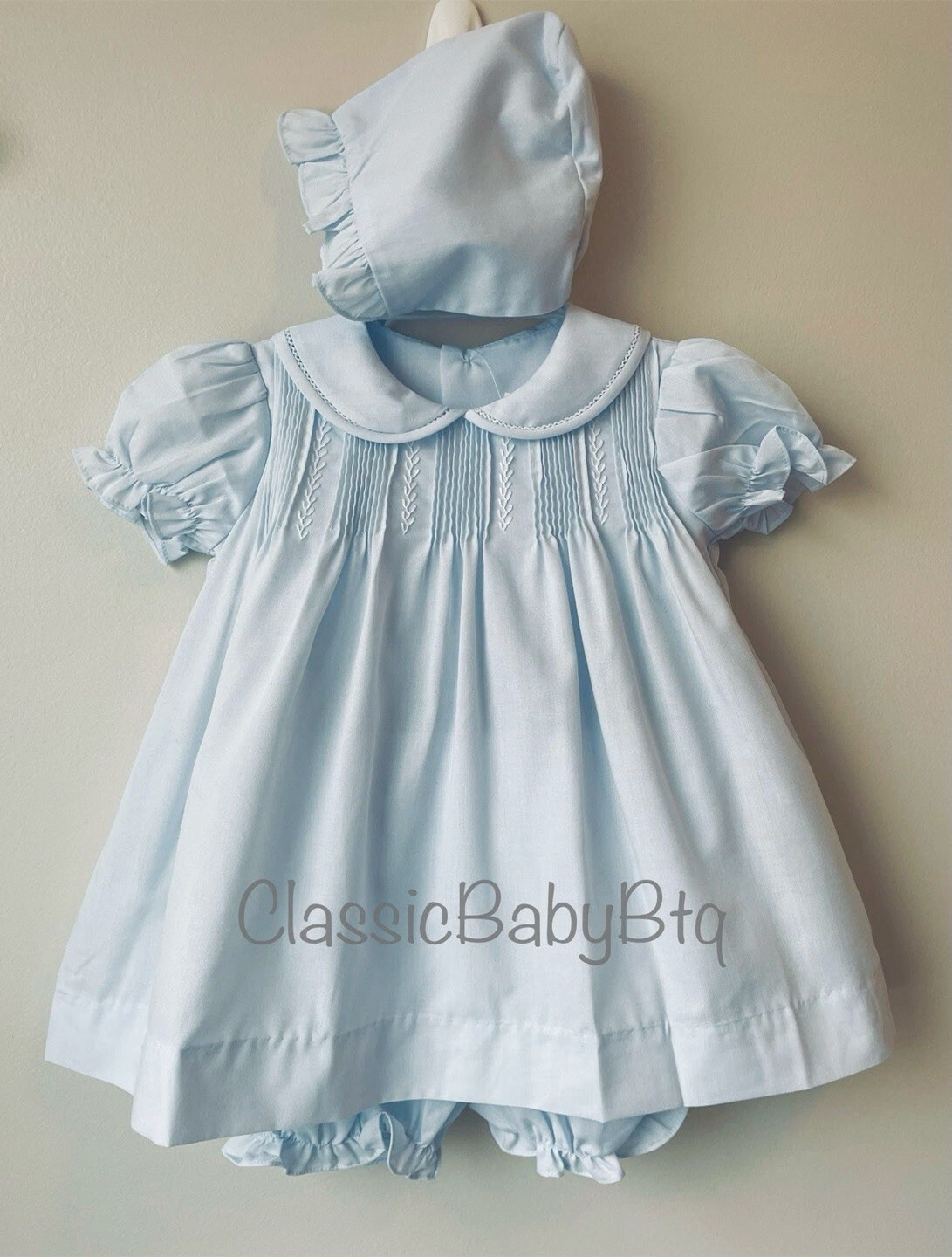 NWT Boutique Blue Pintuck 3PC Dress Newborn 0 3 M Baby Girls Bonnet Bloomers