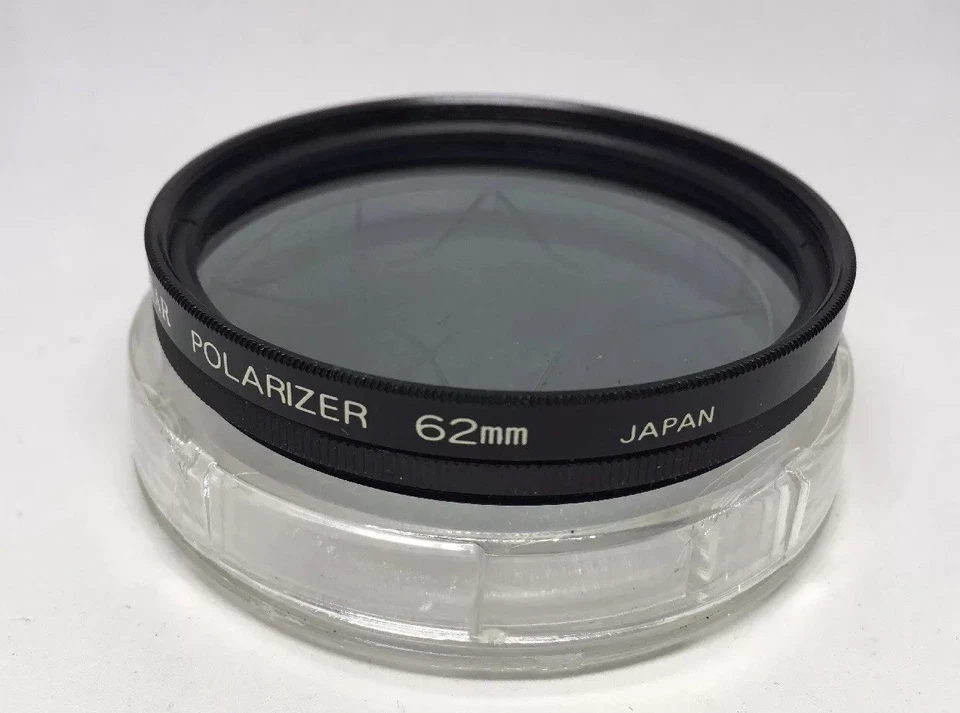 Rokunar Polarizer 62 mm Screw-In Glass Filter Lens w/ Case Made in Japan Tinted - Image 2 of 4