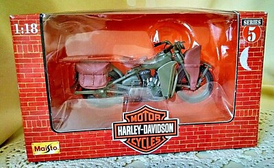 HARLEY DAVIDSON 1942 WLA FLAT HEAD NEW MAISTO 1998 SER 5 MOTORCYCLE ARMY GREEN.