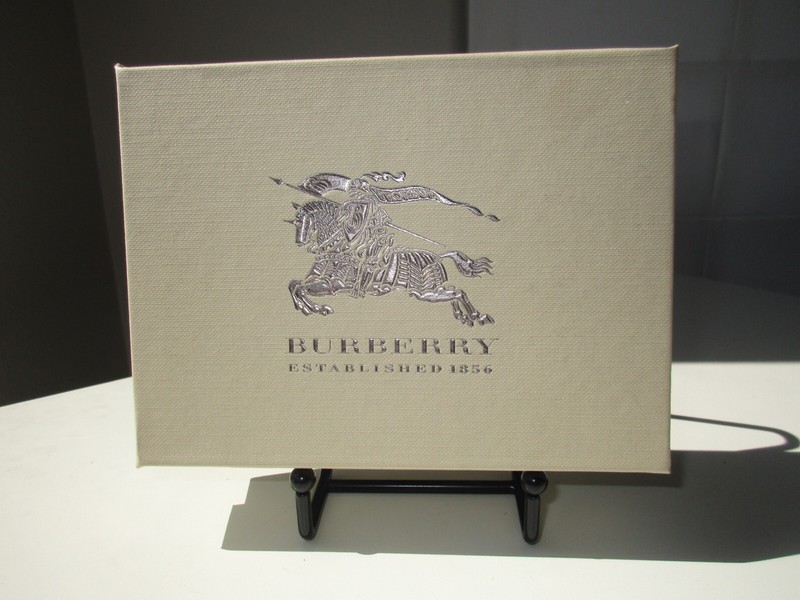 Burberry gift box empty 4 3/4 x 6 1/4 x 1 3/4