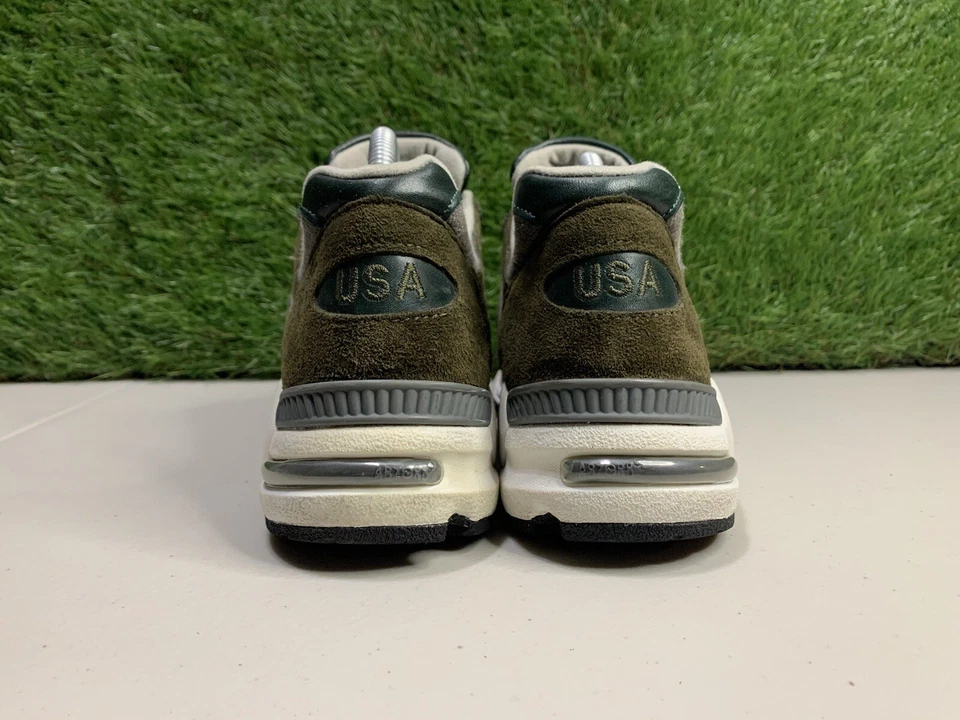 Size 8.5 - New Balance 990v2 Age Of Exploration M990DSU2 - Image 2 of 4