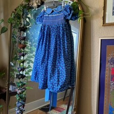 Vintage Little Girl's Blue Smocked Collared Floral Dress Cottagecore 1960s