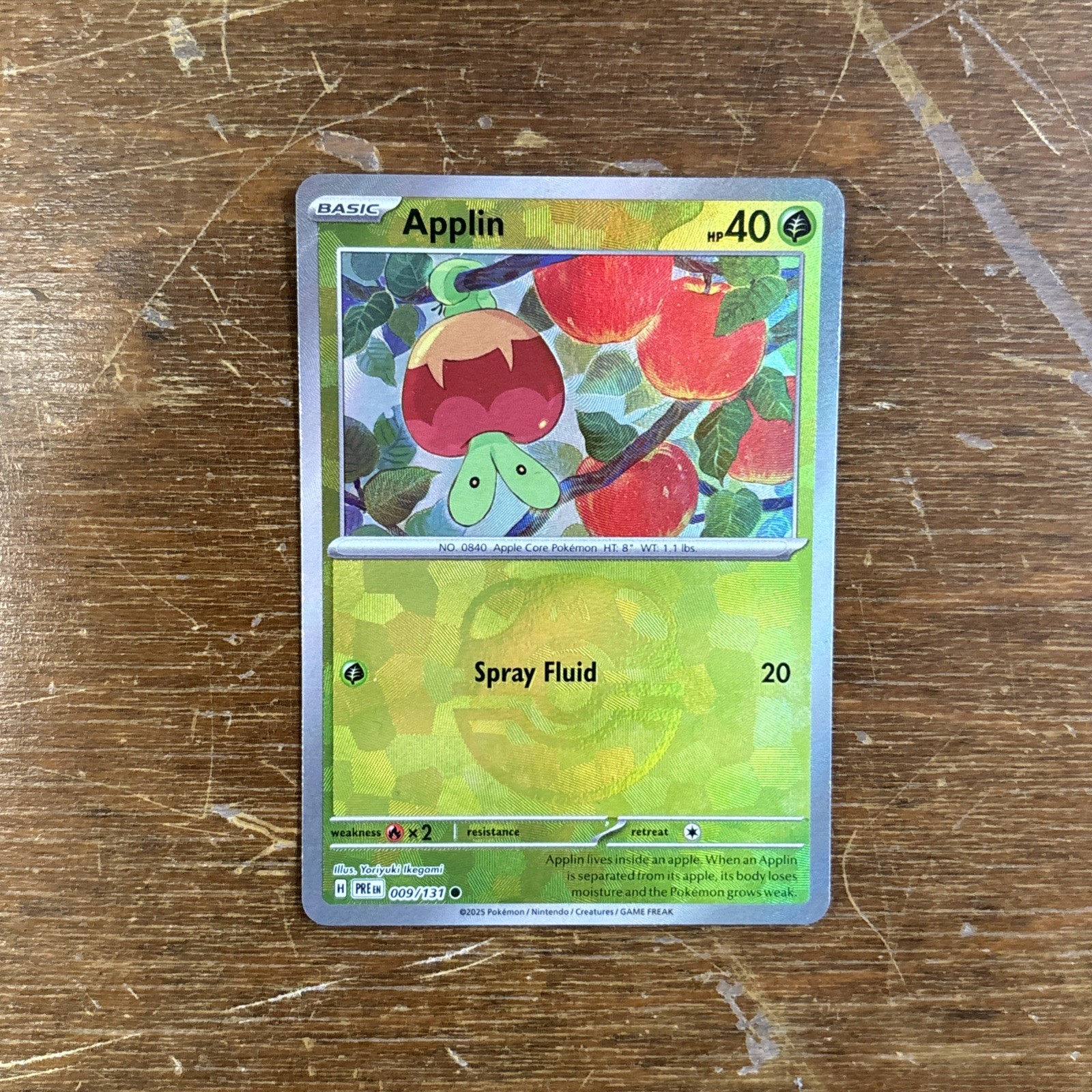 Applin (Master Ball Pattern) (009/131) SV: Prismatic Evolutions Pokemon NM