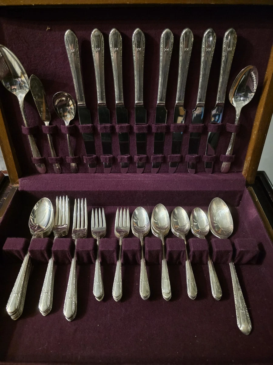 Wm. Rogers Silverware Antique US Silver-Plated Flatware for sale