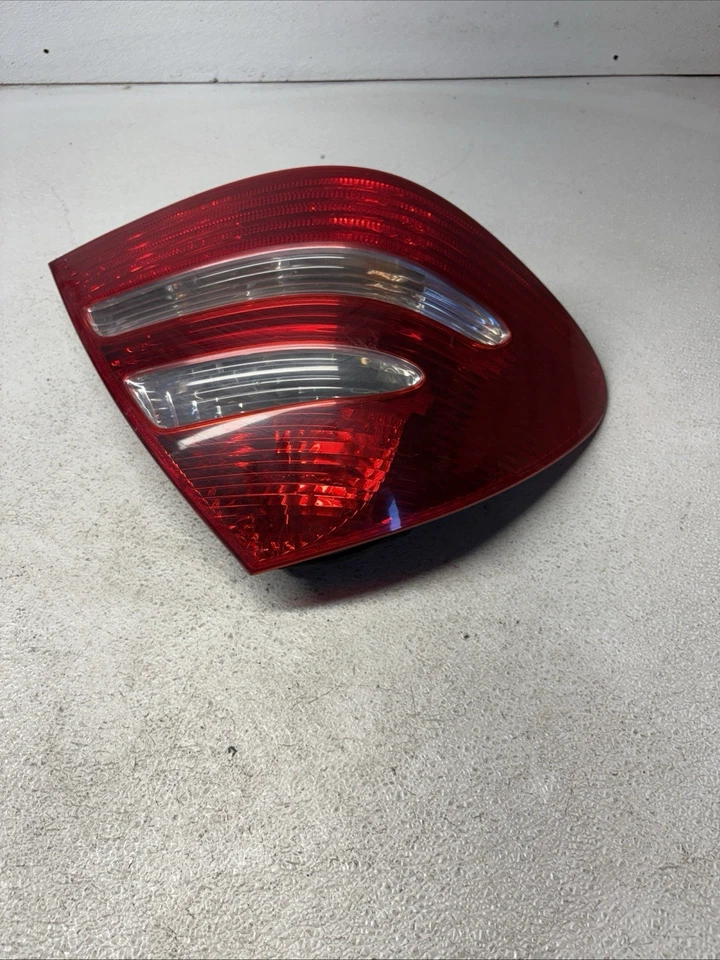 03-06 Mercedes Benz E320 Sedan Rear Left Driver Side Tail Light Lamp A2118200364 - Image 3 of 4