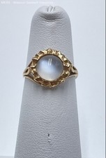 Vintage 10K Yellow Gold Glass Cabochon Solitaire Ring Size 4 Scalloped Bezel
