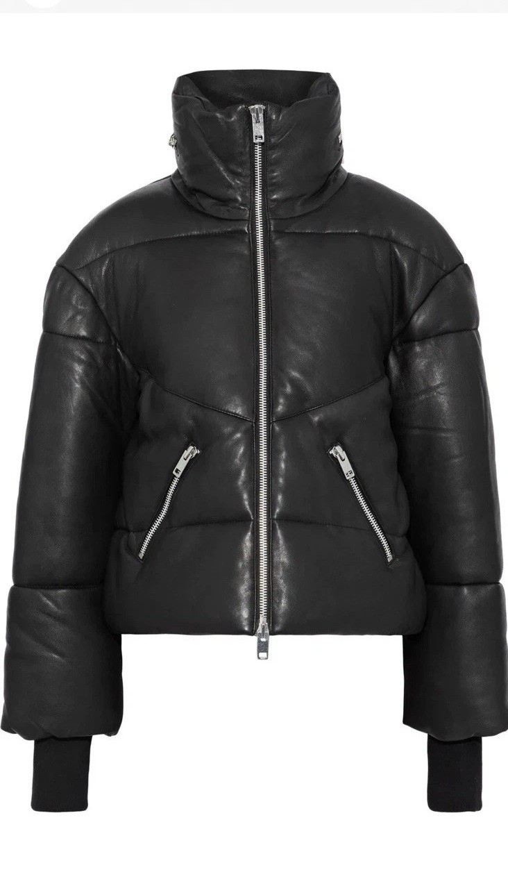 Walter Baker Edwina Cuero Puffer Venta al por menor $748... ¡Ganga!