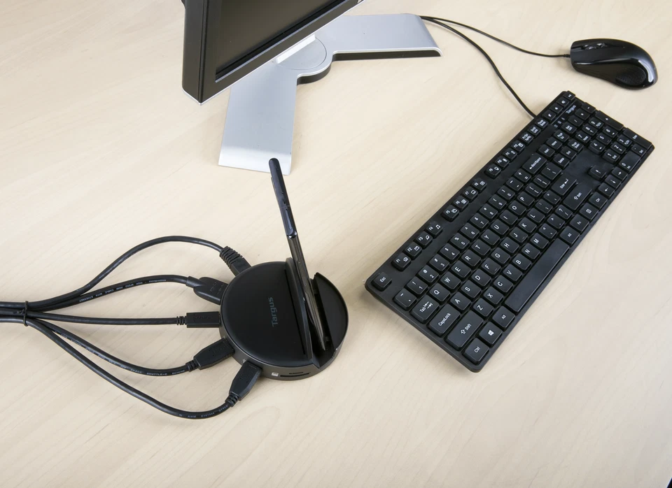 Base para teléfono Targus Universal USB-C - AWU420GL Foto 2 de 4