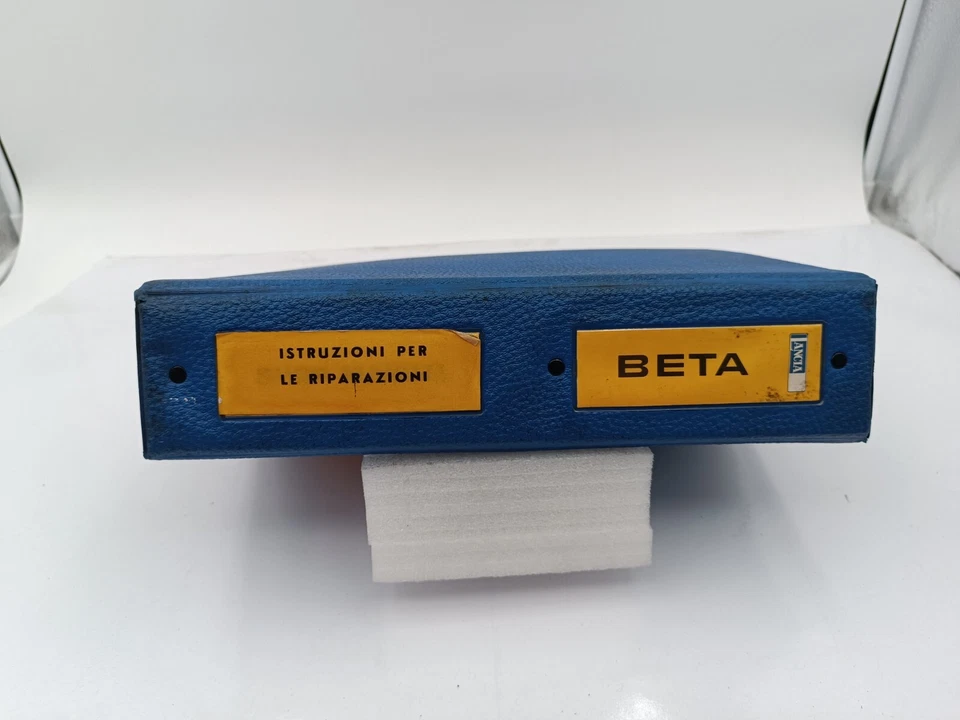 Manuale officina Lancia Beta Coupè Spider Berlina HPE norme per riparazioni 1976 - Immagine 2 di 4