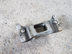 BMW 5er F07 F10 F11 LCI Getriebeträger 6777613