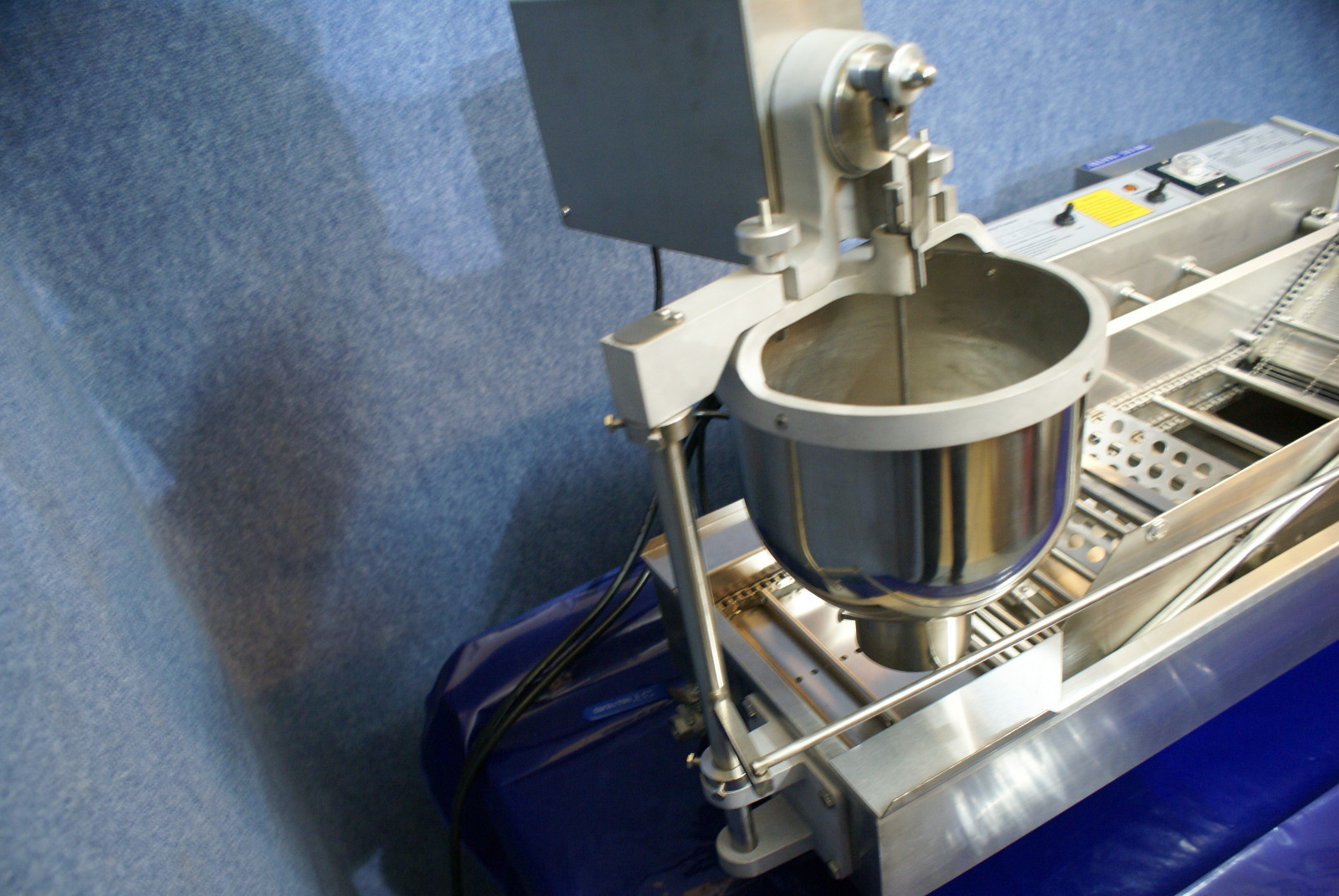 DonutRoboterVollautomat Donutmaschine Donut Maschine Alvin Star 6 kW