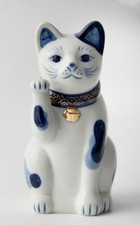 Japanese Hand Painted Lucky Cat SETO Maneki Neko 14.5cm Right-Hand Blue  White