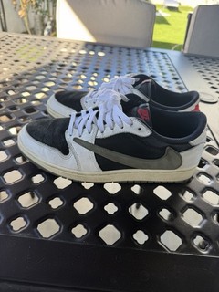 Travis Scott x Air Jordan 1 Low OG Olive DZ4137 106 Size 10.5W 9M Authentic