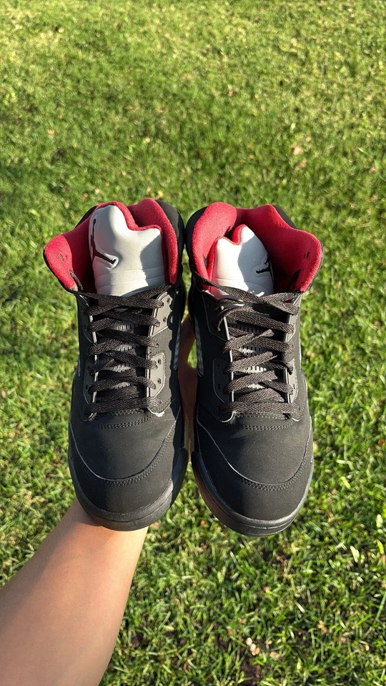 Nike Air Jordan Retro 5 Supreme Black Fire Red Size 10 - Image 4 of 4