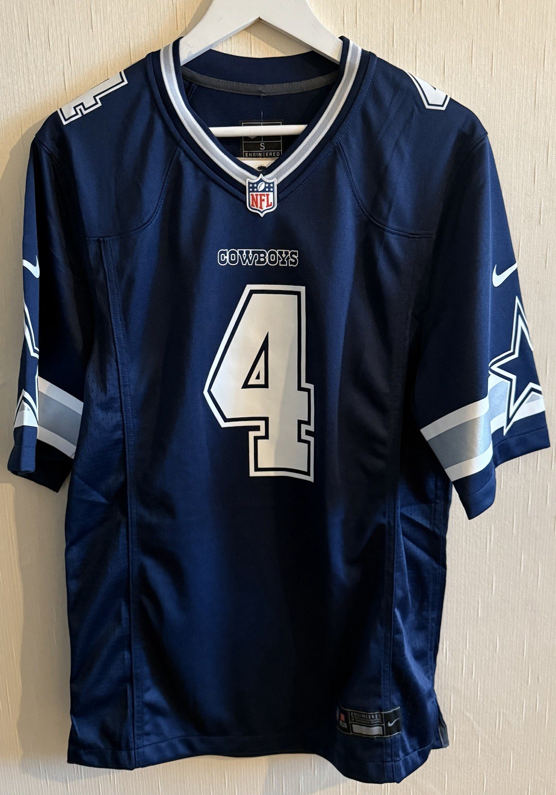 Picture 1 of 6