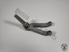 Platine de repose pied arrière gauche HONDA CBR 900 RR Fireblade SC33 1996-1997